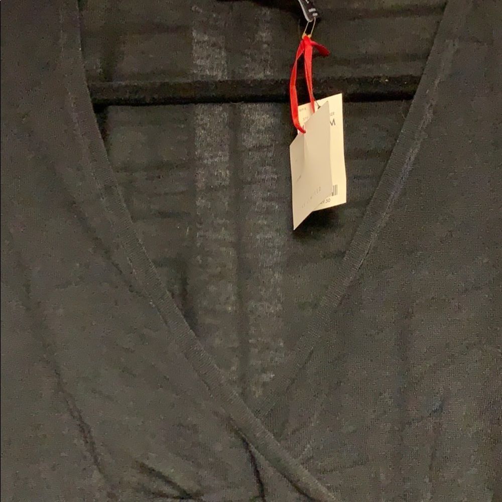 The limited top -  size medium - black NWT - Picture 2 of 5